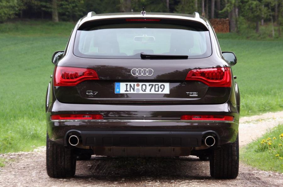  Audi Q7 3.0T Quattro (4L) 2010 года  (фото 3 из 38)